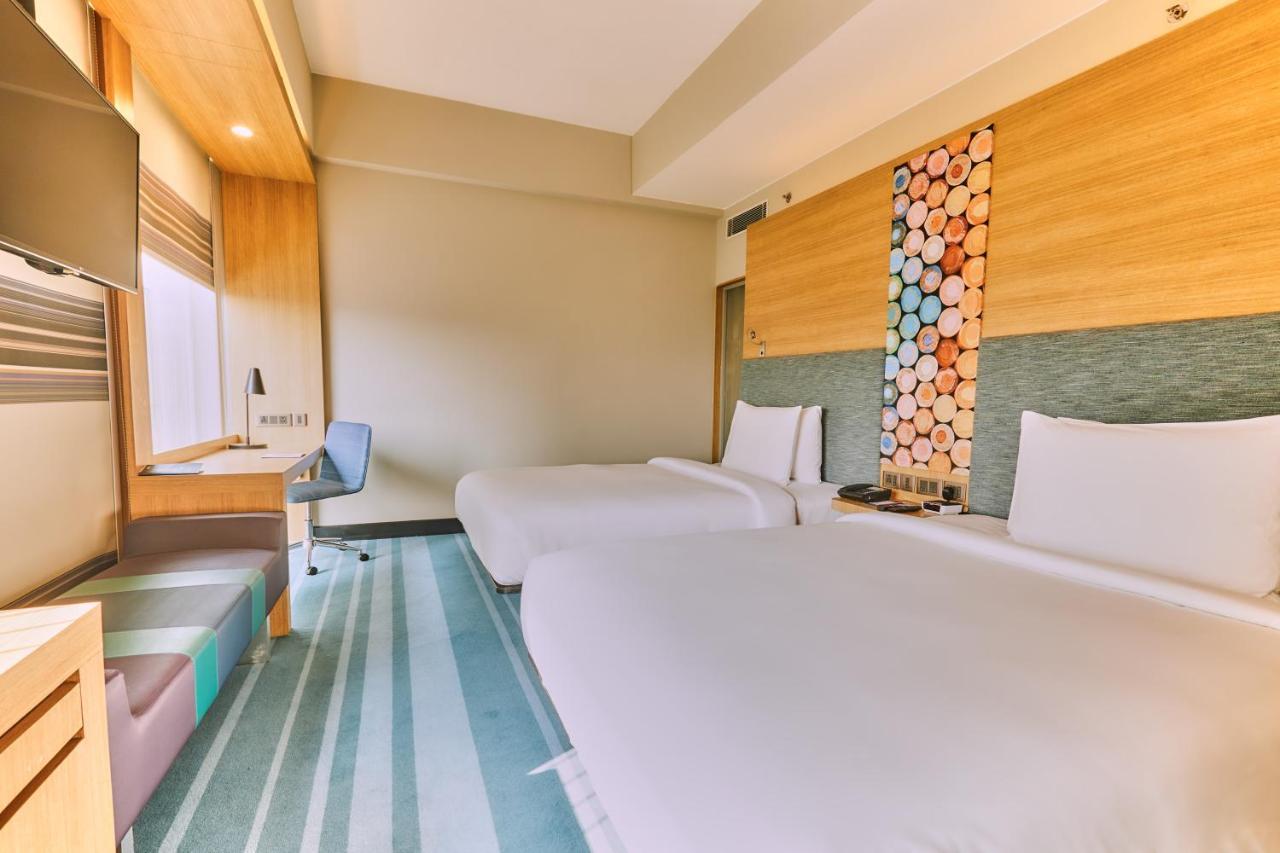 فندق ألوفت نيودلهي آيروسيتي المظهر الخارجي الصورة A room at the hotel
